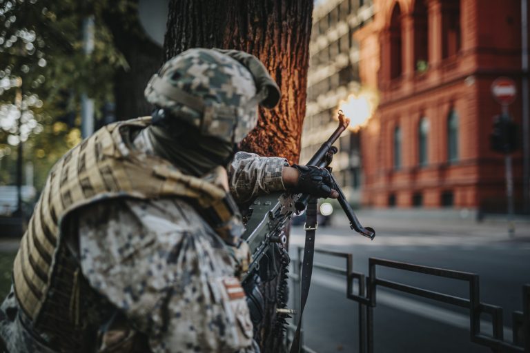 Военные предупреждают: в Даугавгриве пройдут учения, может быть шумно