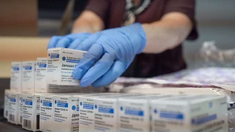 Латвия получила 7200 доз Johnson&Johnson