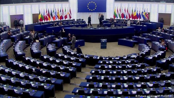 Европарламент утвердил доклад об ужесточении политики в отношении России