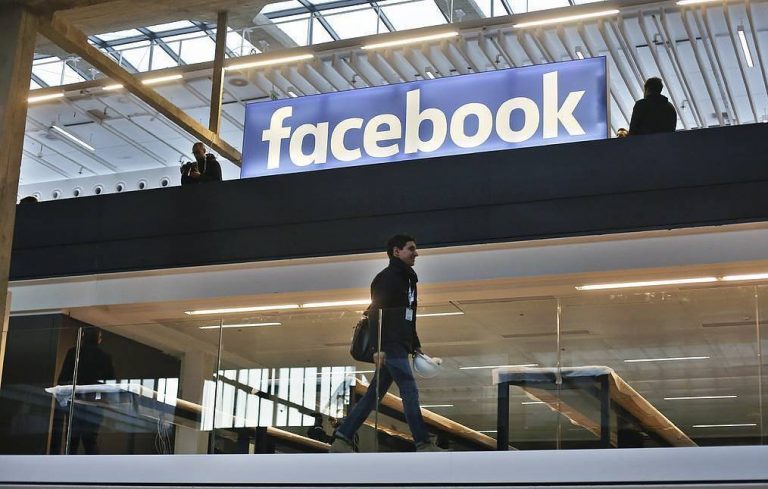 WSJ: Facebook не справился с наплывом дезинформации о вакцинах от коронавируса