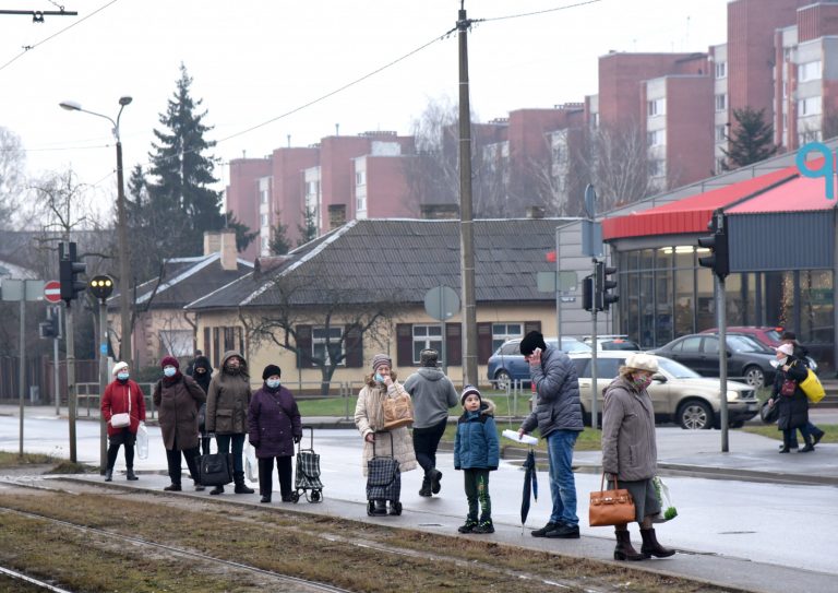 Совет по иммунизации все еще не определил нужный для защиты от COVID уровень антител