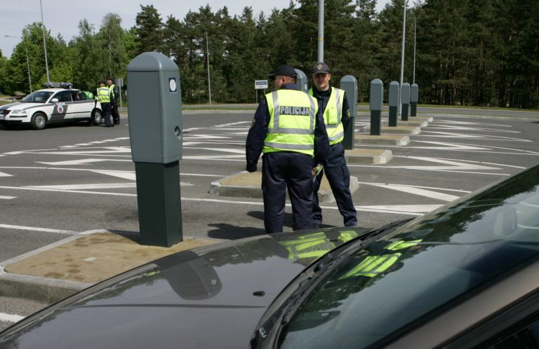 С весны плата за въезд в Юрмалу повысится до 3 евро и станет круглогодичной