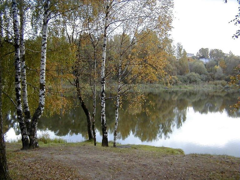 В озере Бабелитес все еще теплая вода