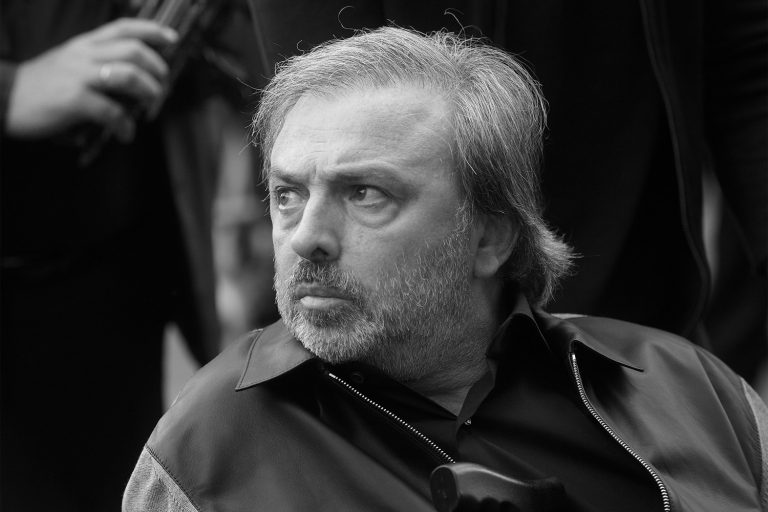 Умер художник-постановщик музыкальных шоу Пугачевой Борис Краснов