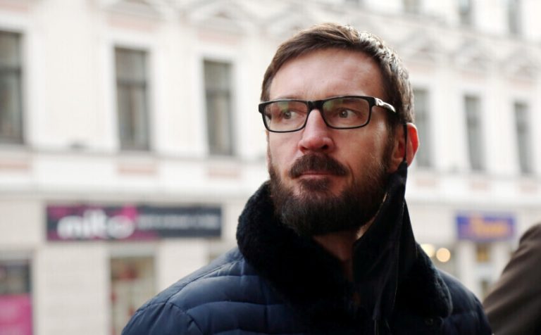 Рижская дума одобрила освобождение от должности Рейнбаха: городу, возможно, причинен ущерб на сумму более 23 000 евро