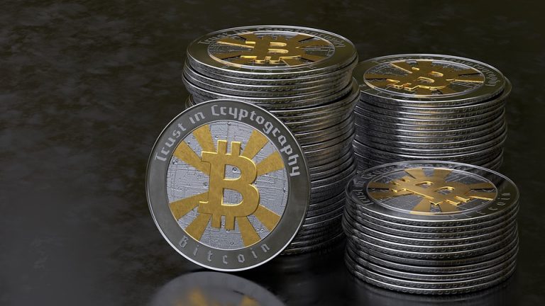 Биткоин упал на 10% после признания официальной валютой в Сальвадоре