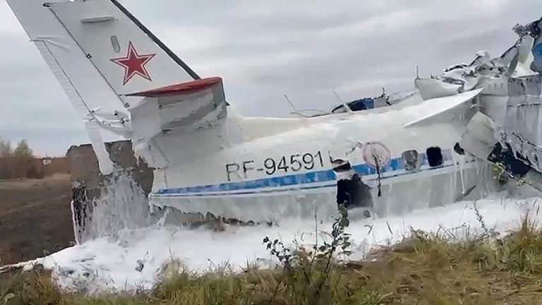 В Татарстане разбился самолет L-410, в котором находились 20 парашютистов