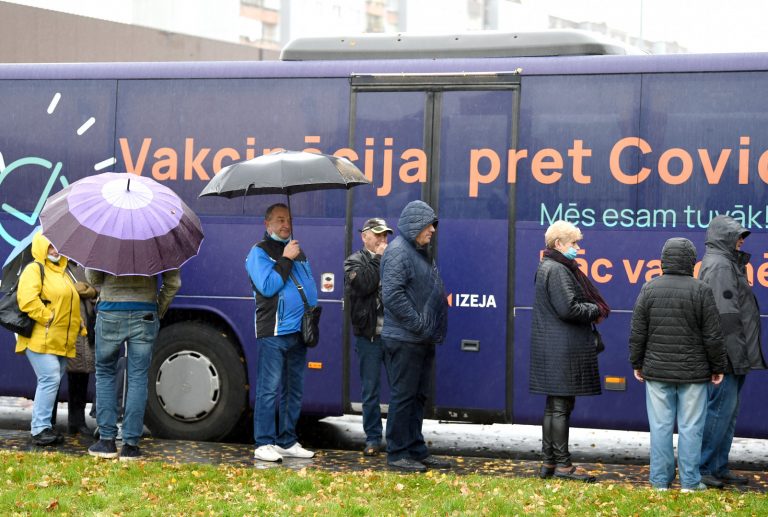 Темпы вакцинации растут