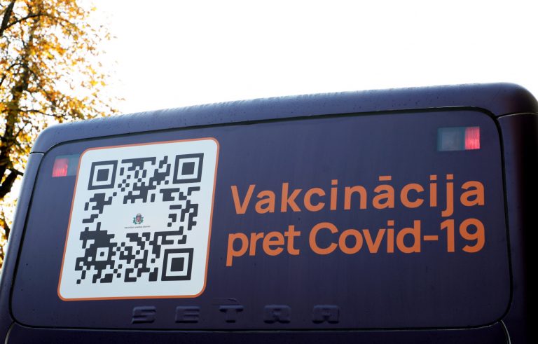 Темп вакцинации от COVID-19 сохраняется на уровне прошлой недели