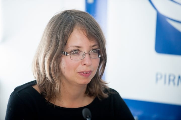 Политолог Ивета Кажока назвала Шлесерса и Гобземса «убийцами»
