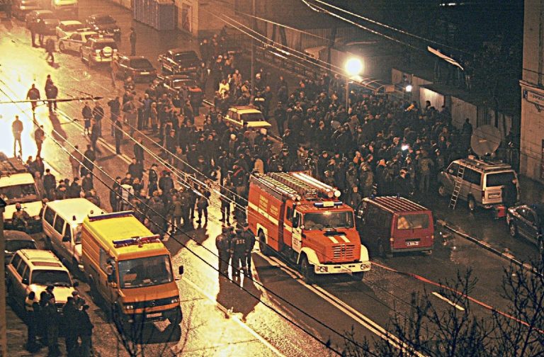 Пойти в театр и умереть: 19 лет со дня теракта на Дубровке (ФОТО и ВИДЕО)