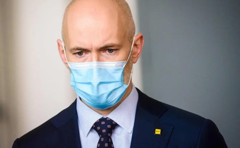 Мобилизации пока не будет, Павлютс удержался в кресле, большая смертность, привитым обещают «свободу» и другие новости дня