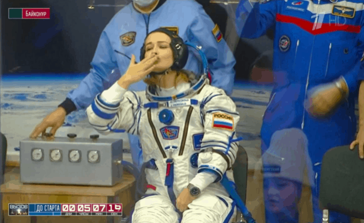 Первый киноэкипаж отправился в космос на съемки фильма «Вызов» (ФОТО и ВИДЕО)