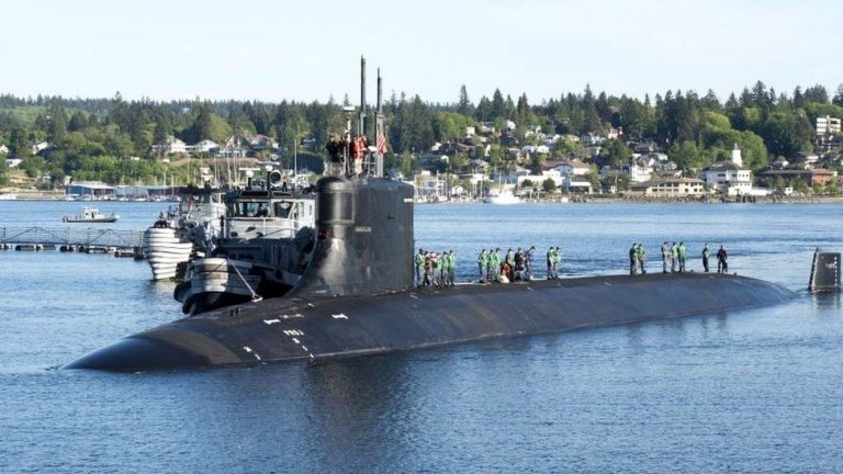 Подлодка ВМС США столкнулась с неизвестным объектом, Китай требует подробностей инцидента