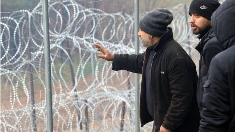 ЕК может потребовать от Польши, Латвии и Литвы изменить миграционное законодательство