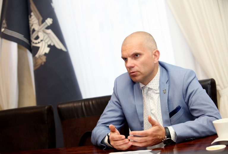 «Эти деньги заемные, отдавать их будут наши дети»: глава торгово-промышленной палаты о будущем предприятий