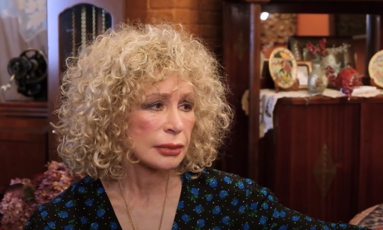 «У них мощная диаспора!»: актриса Татьяна Васильева о работе с актерами-геями