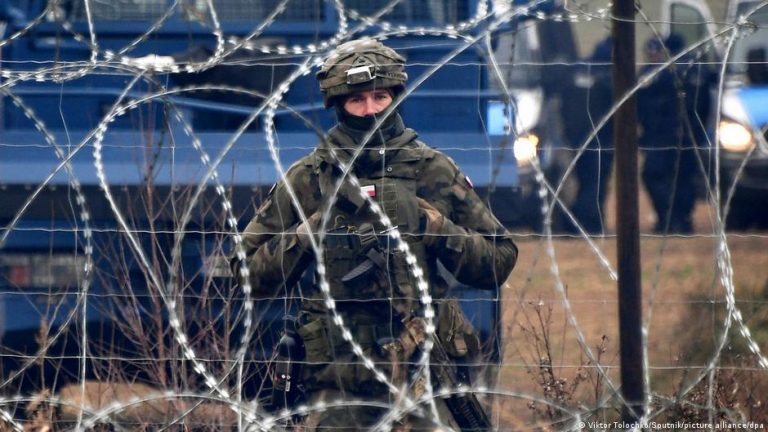 Польша сообщила о множественных попытках прорыва границы мигрантами за сутки