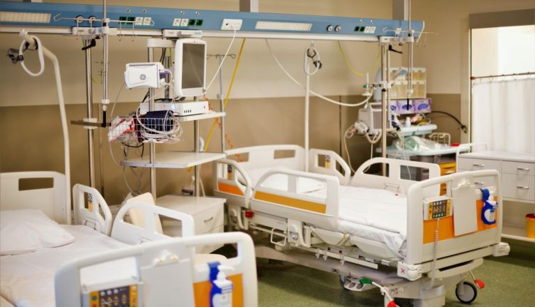 Количество больничных пациентов с COVID-19 выросло до 1338