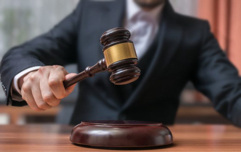 10 бесполезных предметов, проданных за безумную сумму денег