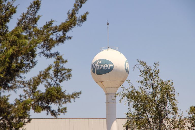 Исследования вакцины Pfizer/Biontech могли проводиться с нарушениями