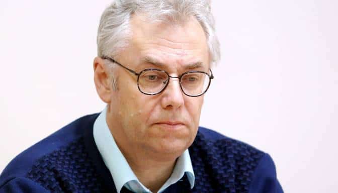 Перевощиков: инфицирование COVID-19 среди привитых происходило стремительнее, чем среди непривитых