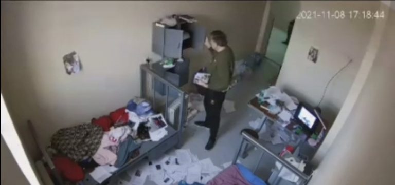 Саакашвили заявил об избиении после перевозки из тюрьмы в больницу (ВИДЕО)