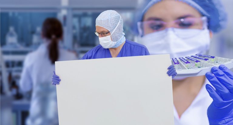 В Германии впервые одобрили обязательную вакцинацию для ряда профессий