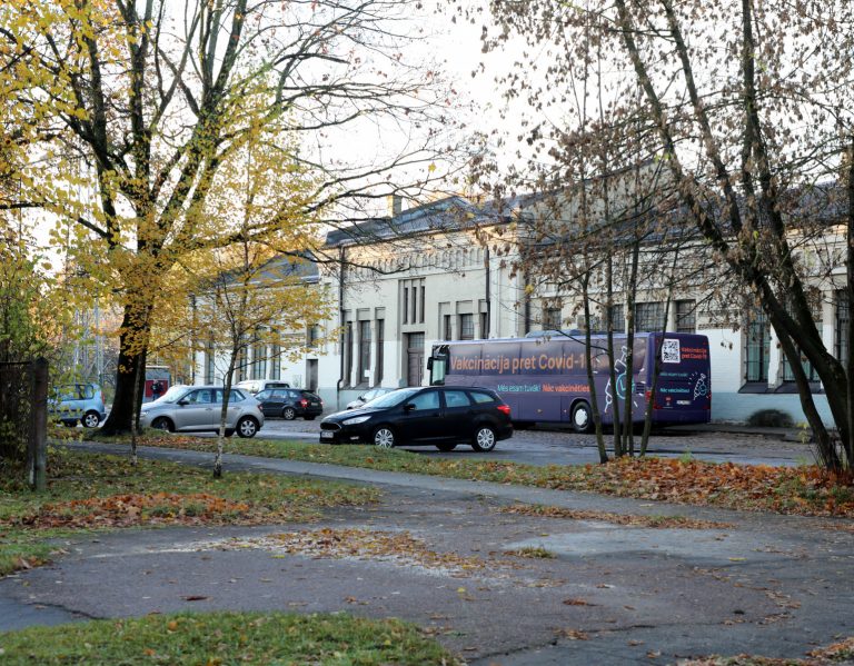 Выездная вакцинация от COVID-19 пройдет в четырех городах