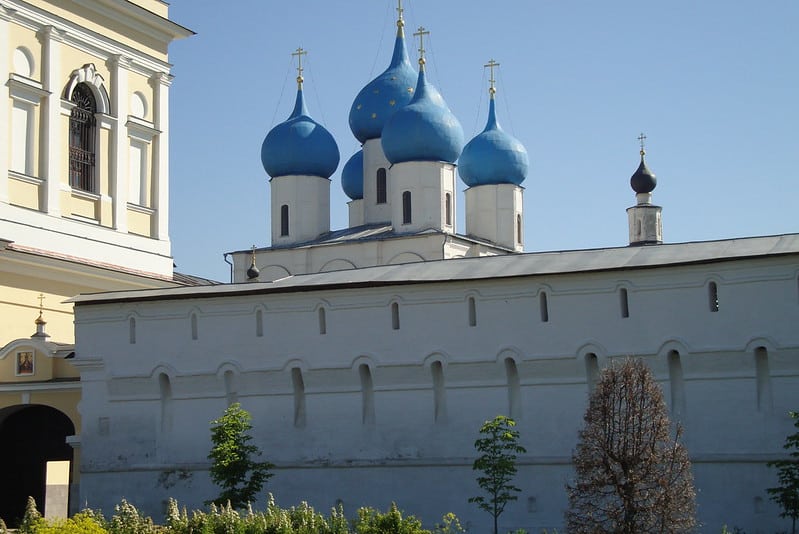 В Серпухове выпускник православной гимназии совершил самоподрыв