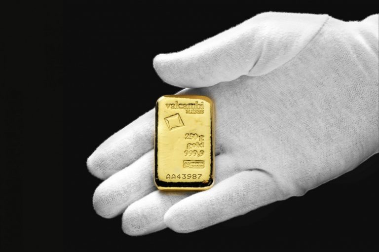 Латвийцы активно инвестируют в физическое золото
