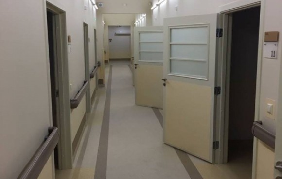 В Латвии выявлено 1186 новых случаев COVID, скончались 22 человека