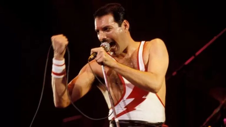 Группа Queen «исполнила» песенку Буратино из советского фильма