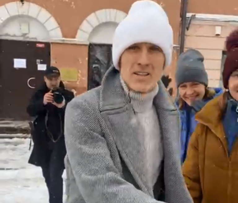 Алдиса Гобземса выпустили из полиции. Он отправился дальше «поднимать народ» (ВИДЕО)