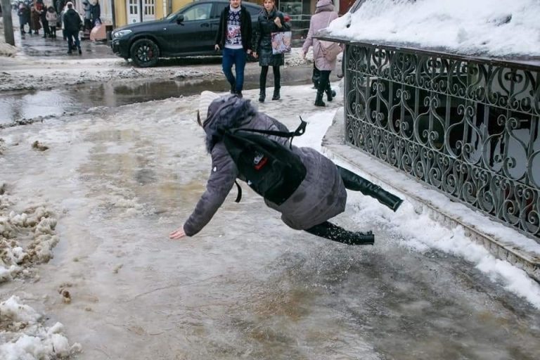 Еще чуть-чуть и произойдет неизбежное: 18 фотографий снятых в нужный момент