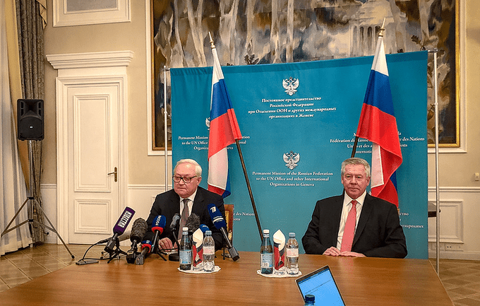 Спустя семь часов завершились переговоры США и России по гарантиям госбезопасности. Разговор был сложным