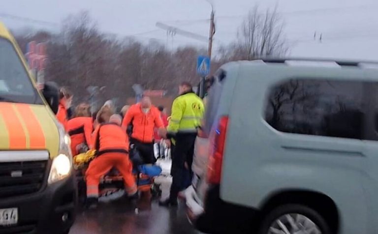 Последствия пьяного ДТП в Плявниеках: девочка в критическом состоянии, мама с бабушкой — в тяжелом