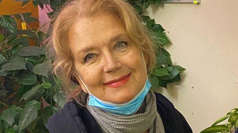 Ирина Алферова о пластических операциях, самолетах и толстых дядьках