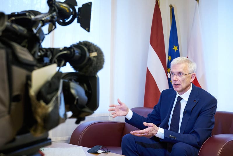 Кариньш: с Кремлем и Путиным можно говорить только с позиции силы
