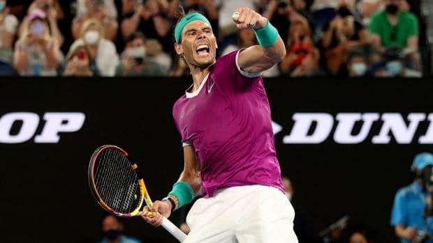 В финале Australian Open Медведев проиграл Надалю