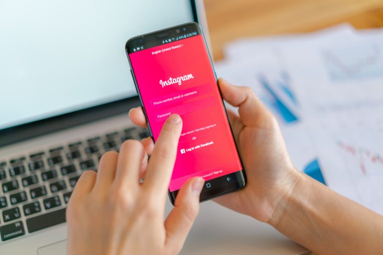 У латвийцев «воруют» аккаунты в Instagram: сколько стоит вернуть свою «сетевую жизнь»