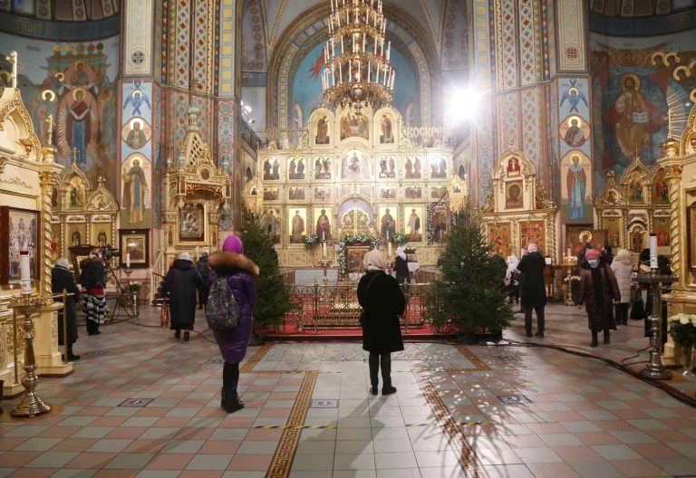 Православные и старообрядцы отмечают Рождество