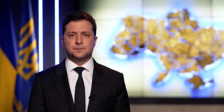 Зеленский выступил с обращением к россиянам