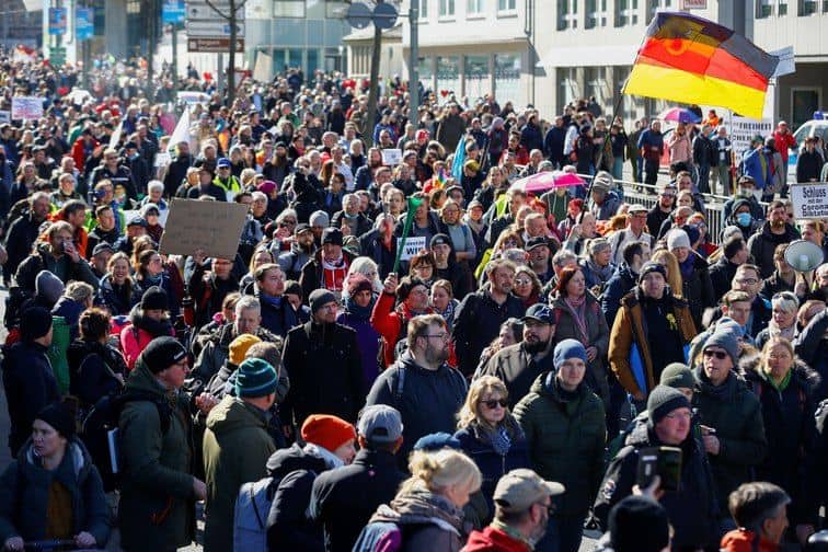 В Германии продолжаются акции протестов против ковид-ограничений