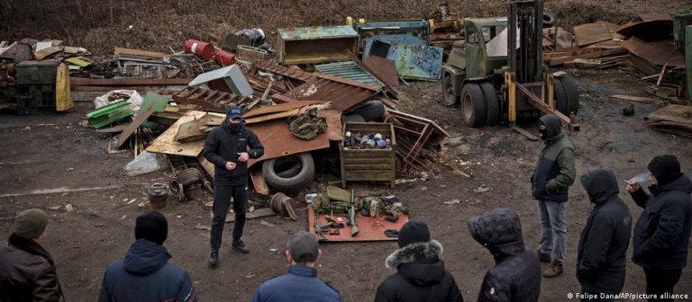ВВС: Россия обстреляла ракетами военный полигон в опасной близости от границы с НАТО
