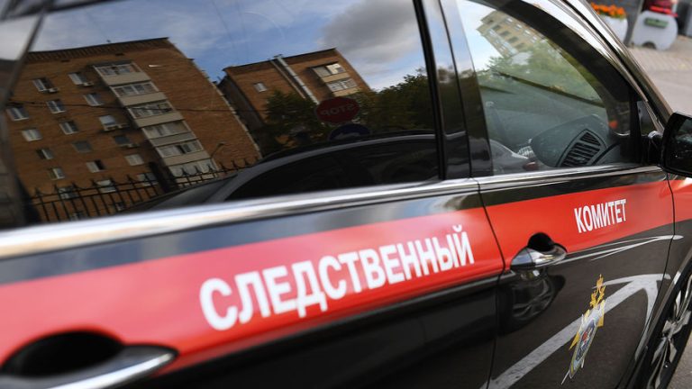 Адвокаты: устроившая антивоенную акцию в эфире Марина Овсянникова не выходит на связь