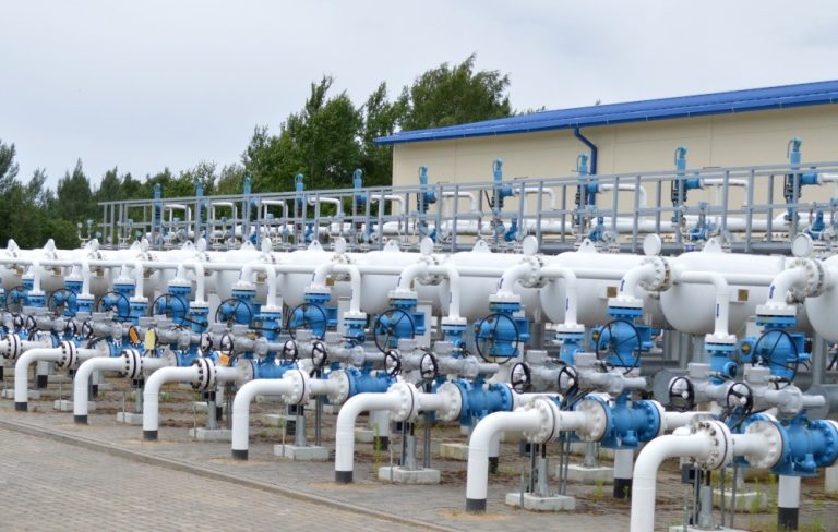 В Инчукалнское подземное газохранилище закачка газа началась раньше срока