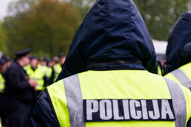 Полиция: в Латвии повреждены три украинские машины. Получено более 1000 сигналов о возможной агрессии