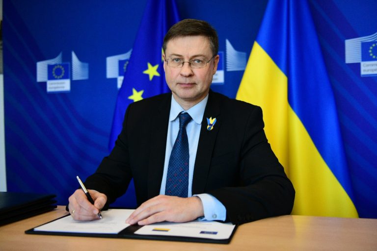 Еврокомиссия предоставит Украине 1,2 миллиарда евро макрофинансовой помощи