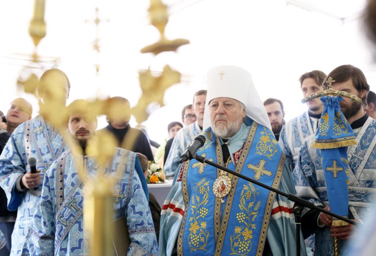 Латвийская православная церковь совершит молебен за прекращение войны